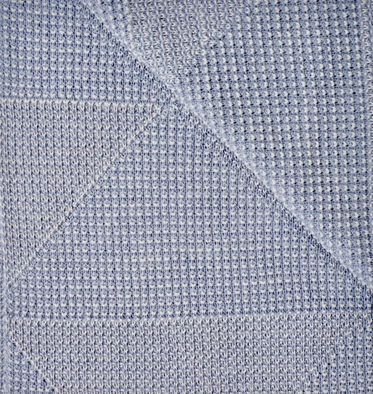 Alpaca Baby Blanket - Triangle-textured knit