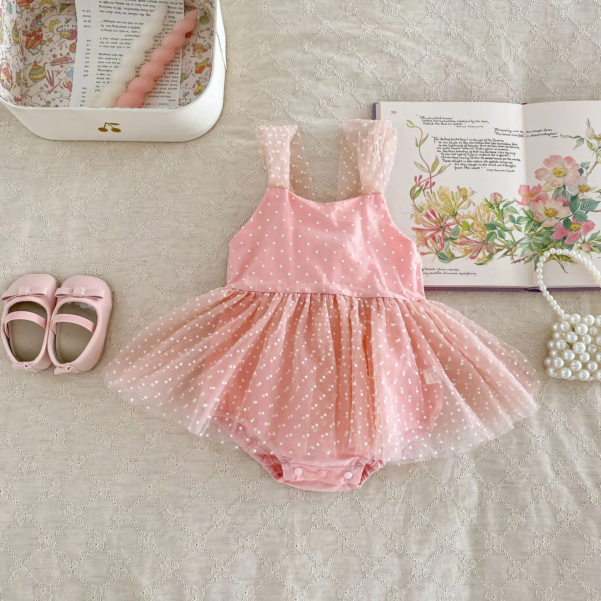 Baby Girls Polka dots Rompers Wholesale 24040948