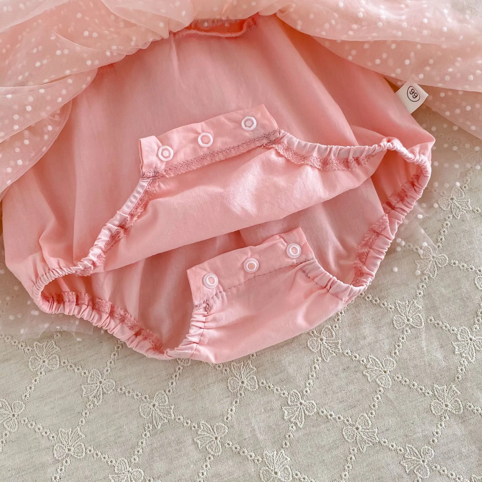 Baby Girls Polka dots Rompers Wholesale 24040948