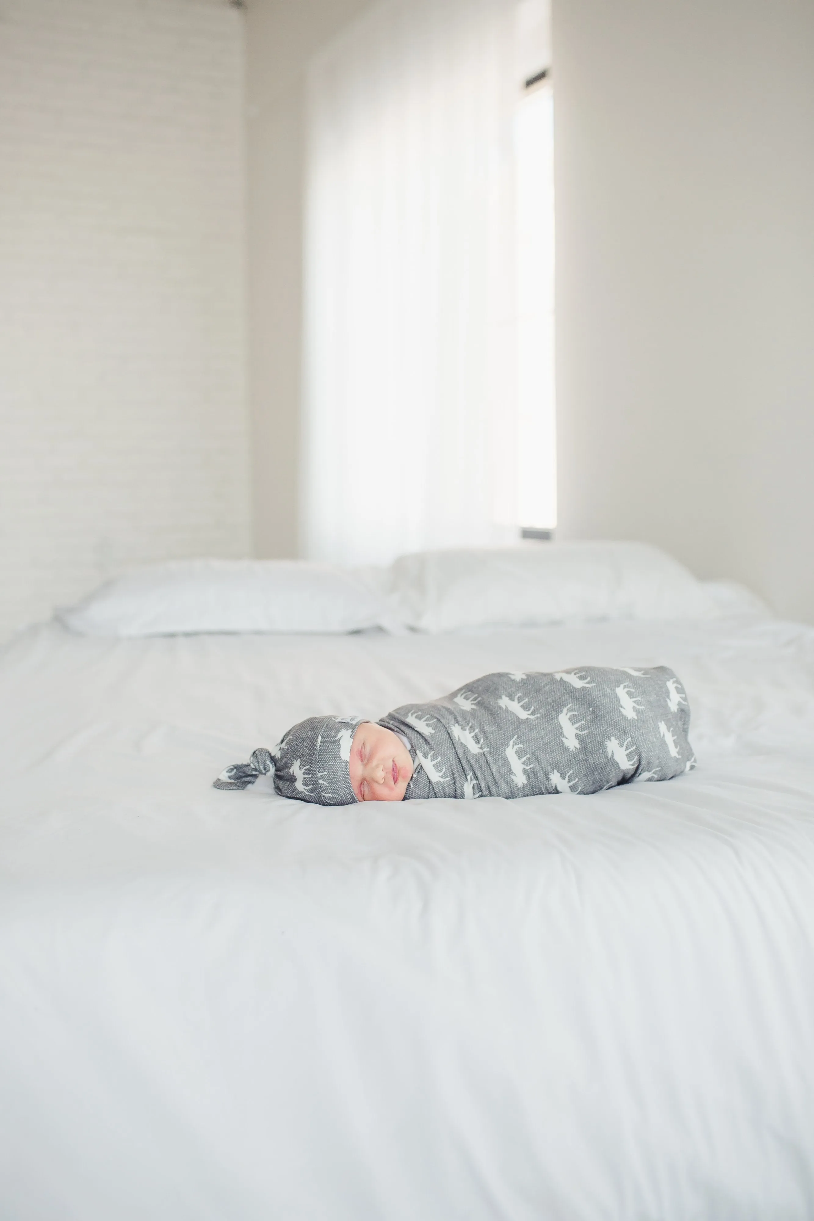 Copper Pearl Newborn Top Knot Hat - Scout