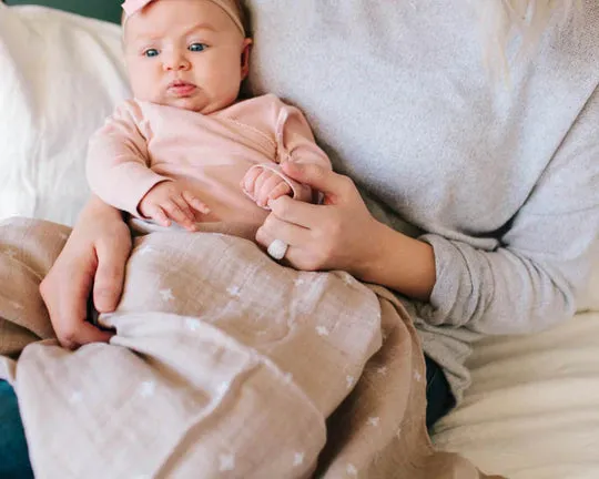COTTON MUSLIN SWADDLE BLANKET - TAUPE CROSS