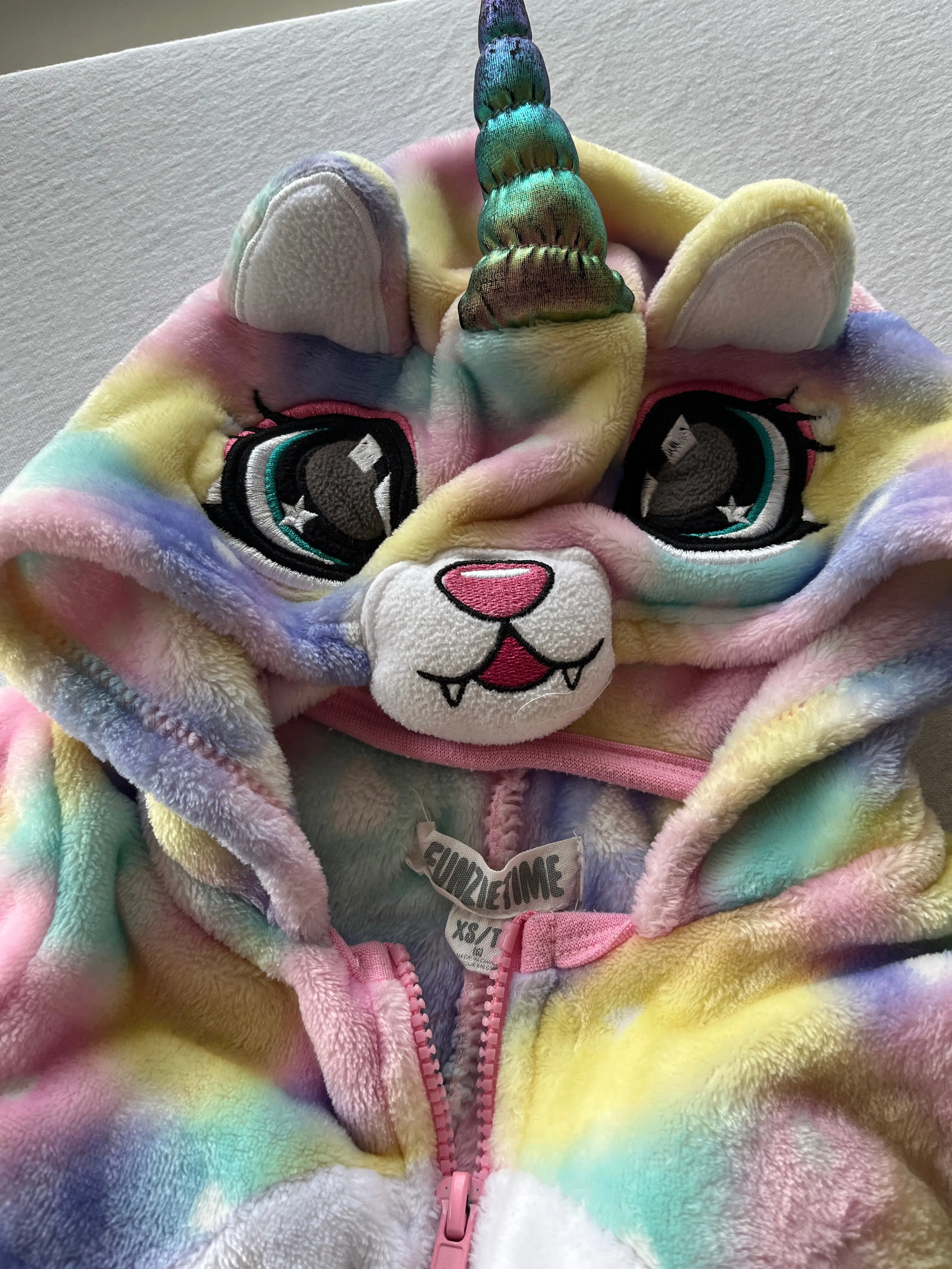 Funzietime Unicorn Onesie, Size XS (6), Kids 6/6X (extra small)