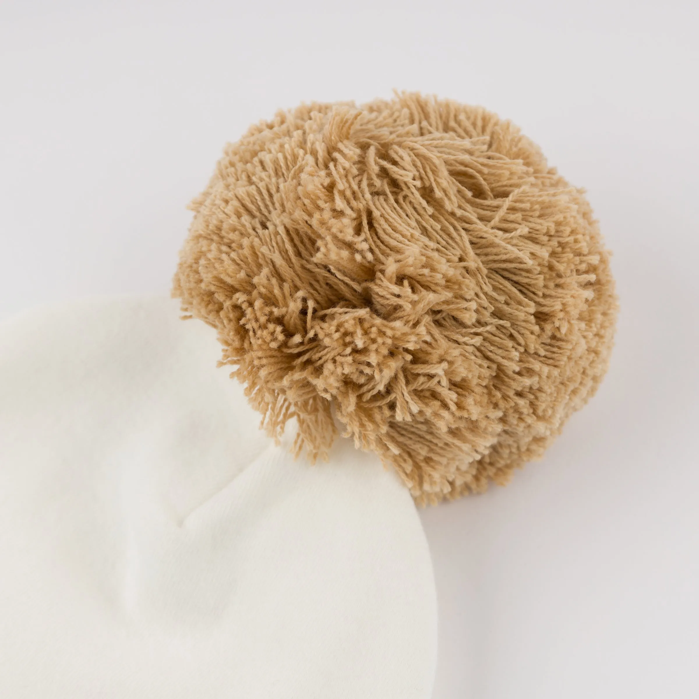 oh baby! Pom Hat - Sand on Cream
