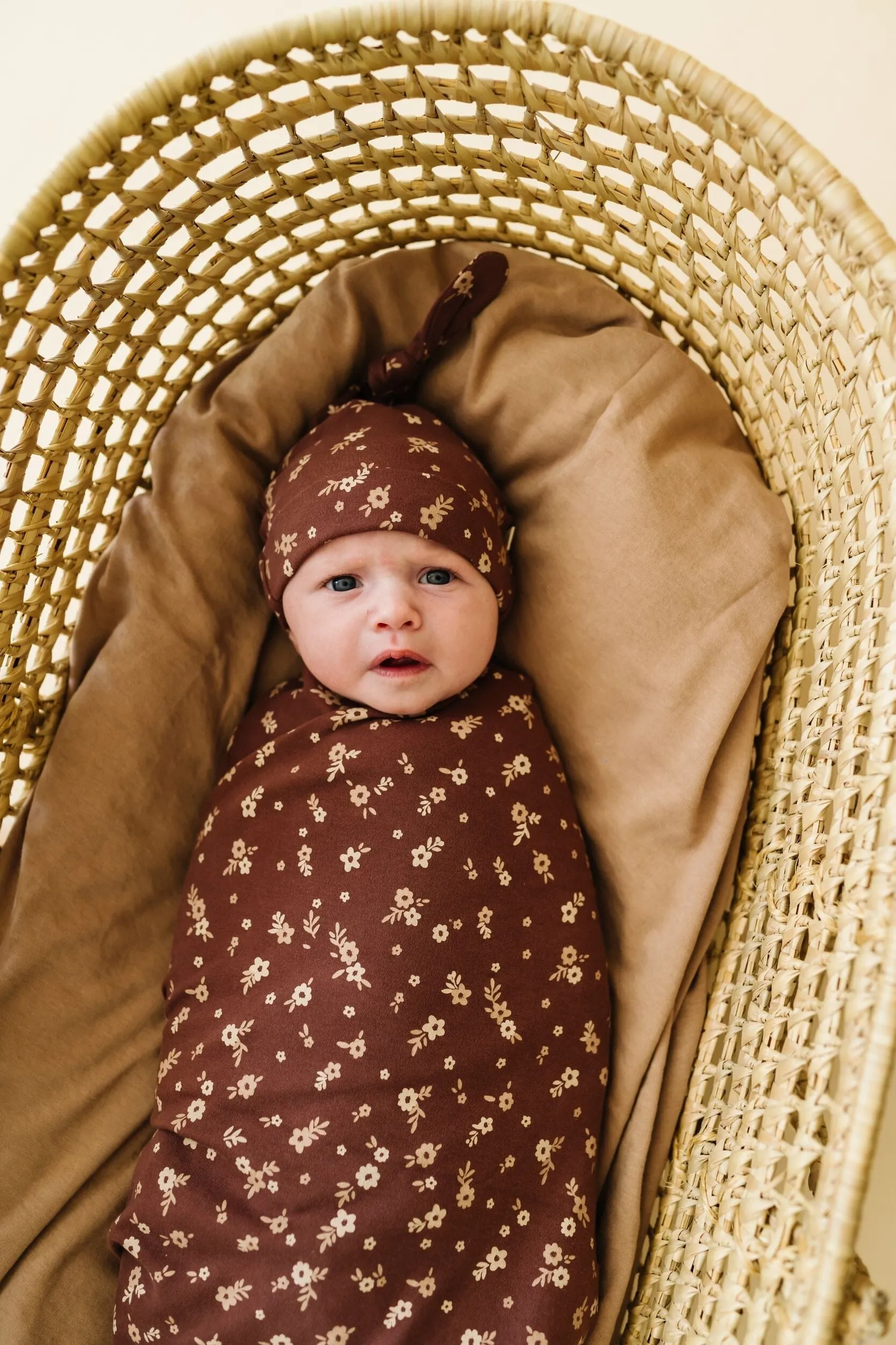 Organic Swaddle Blanket & Hat | Winter Bloom