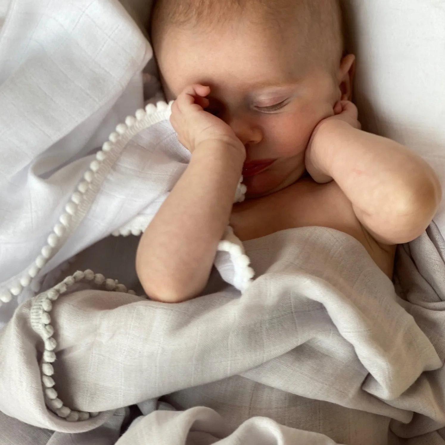 Pom Pom Muslin Blankets - Pearl & Dusty Gray